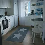 בית נופש 3 Bedroom With Sauna By The Sea
