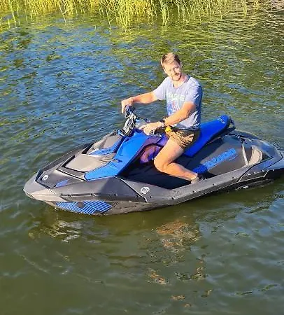 3 Bedroom With Sauna By The Sea Semesterbostad *